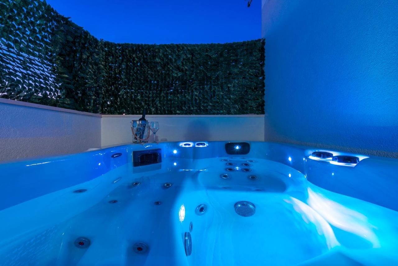 New Deluxe Jacuzzi Apartment Ana Дубровник Екстериор снимка